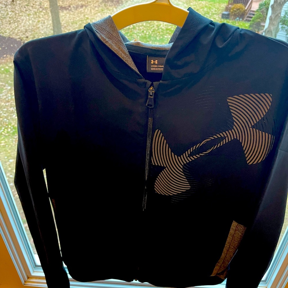 Youth XL Under armour windbreaker